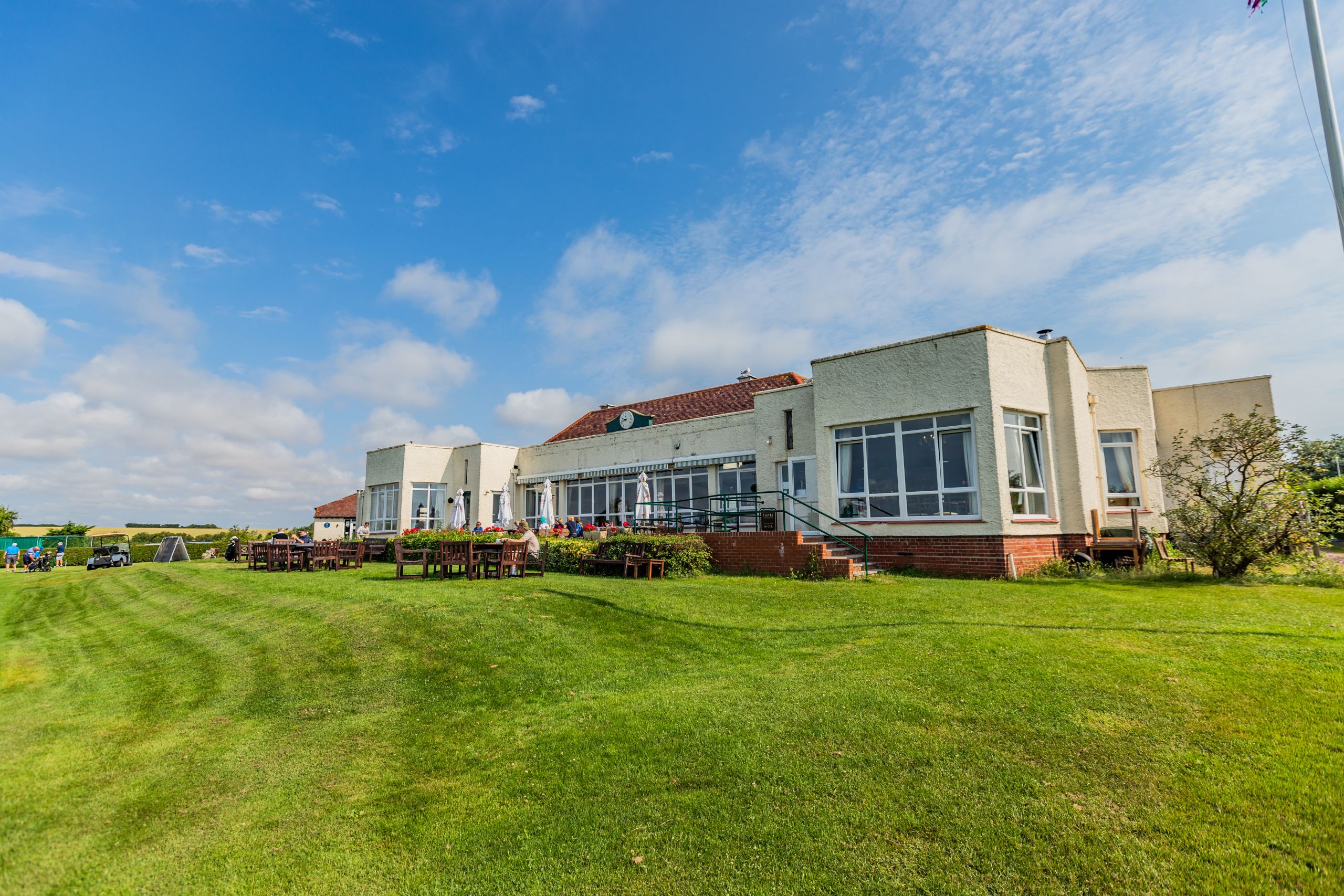 lessons-available-3-evenings-per-week-at-frinton-online-booking-available